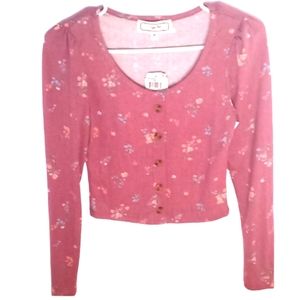 Hippie rose size xs long sleeve button down crop top NWT rose color w/flowers